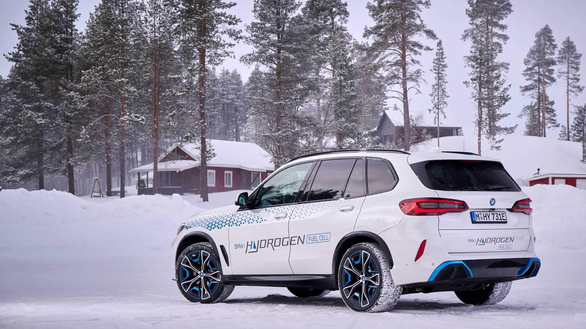 Hydrogen Fuel Cell Vehicles BMW and Toyota join hands for making new Hydrogen Fuel Cell Cars