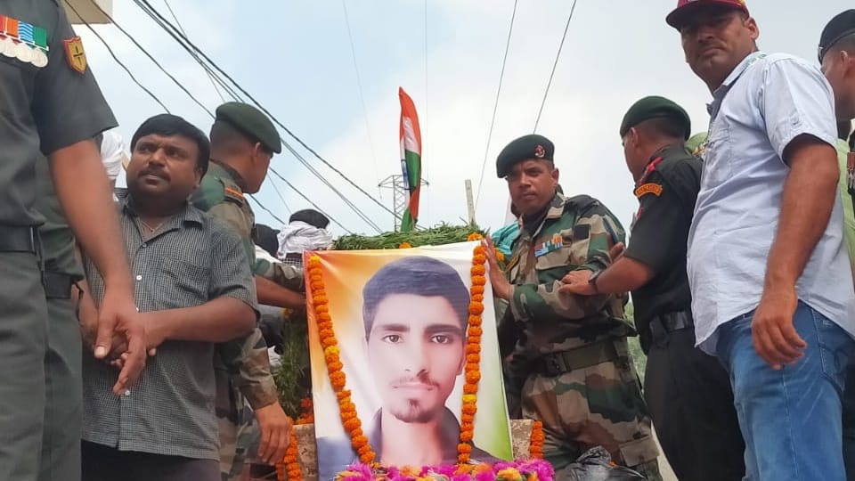 Mortal remains of Martyr Nishant Malik reached his home in Hansi