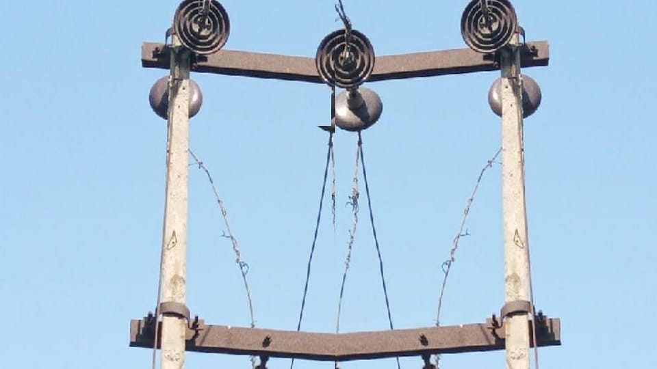 11-year-old girl dies due to electrocution after breaking high tension line wire in Bareilly
