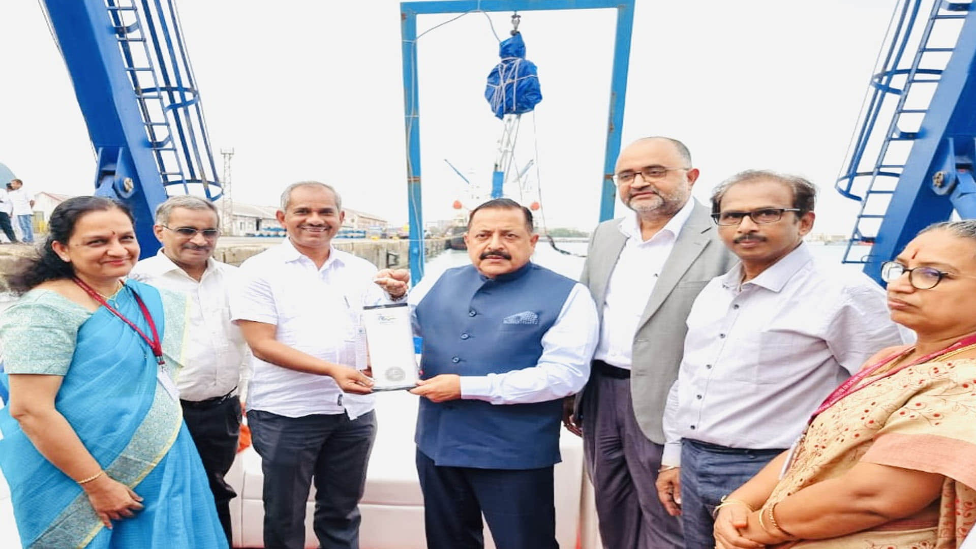 India's first saline water lantern launched, Minister lauds NIOT for initiative