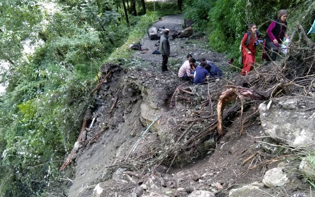 nh closed due to land sliding