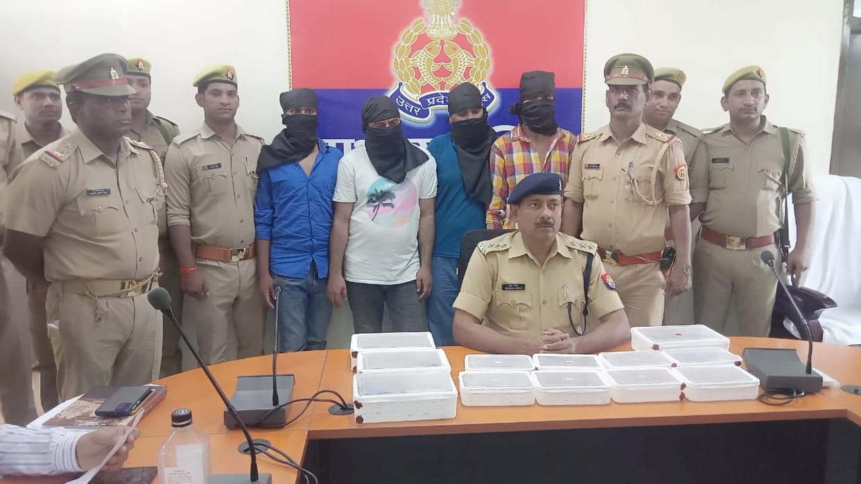 Hathras: Four miscreants arrested and recovered goods worth lakhs