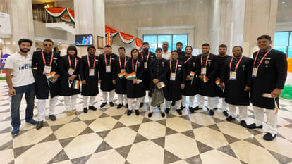 Prime Minister Narendra Modi interacted with the Indian contingent that participated Commonwealth Games 2022