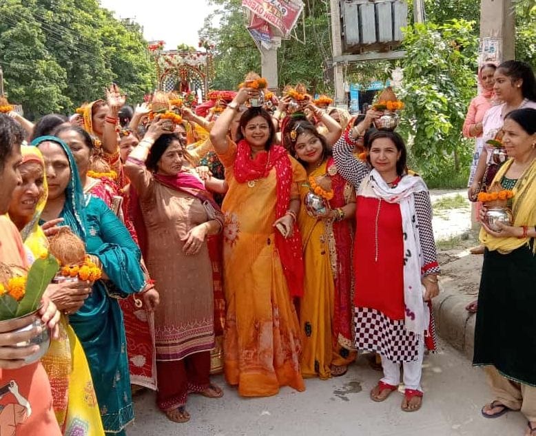 Former minister Kavita Jain inaugurated Kalash Yatra