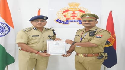 Union Home Ministers Excellence in Investigation Medal to sub inspector Suraj Tiwari