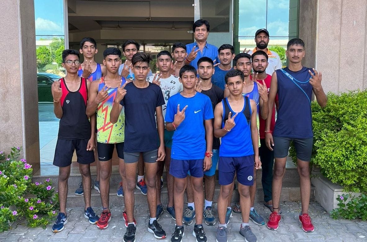 The players who were winners in the district level athletics competition were welcomed