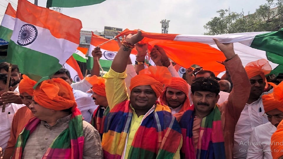Har Ghar Tricolor Campaign BJP MP s took out Prabhat Pheri and bike rallies in Delhi