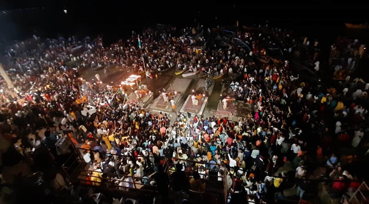 Ganga Aarti varanasi took place in its original form after long time see in pictures