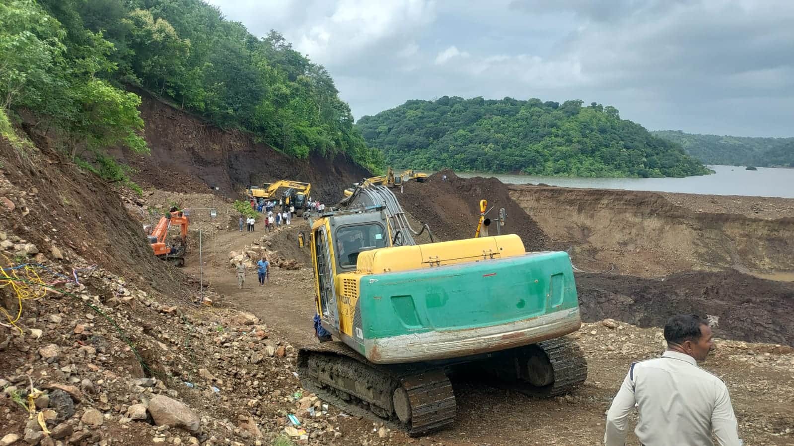 Dhar Dam News: Corruption in Dhar's 304 crore Karam dam construction, know how the mess happened