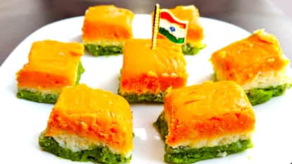 स्वतंत्रता दिवस पर बनाएं तिरंगा बर्फी