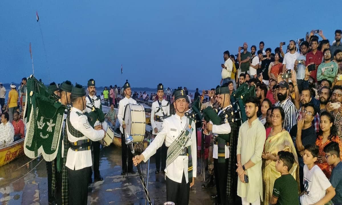 Ganga Aarti varanasi took place in its original form after long time see in pictures