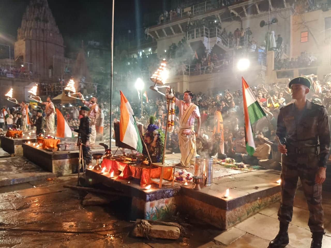 Ganga Aarti varanasi took place in its original form after long time see in pictures