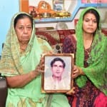 शहीद लांसनायक चंद्रशेखर हर्बोला का परिवार