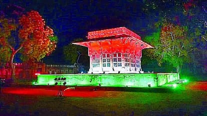 tricolor will also be installed 50 feet high in Sikandra Rambagh and Karbhana agra