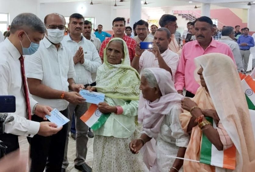 Freedom fighters and ex-servicemen honored