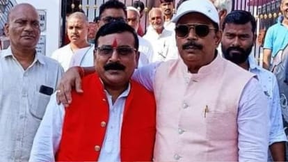 Photo of former MP serving life sentence with family at home goes viral BJP said Jungle Raj return