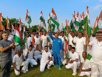 lg manoj sinha participate in Walkathon in srinagar to celebrate Har Ghar Tiranga Utsav
