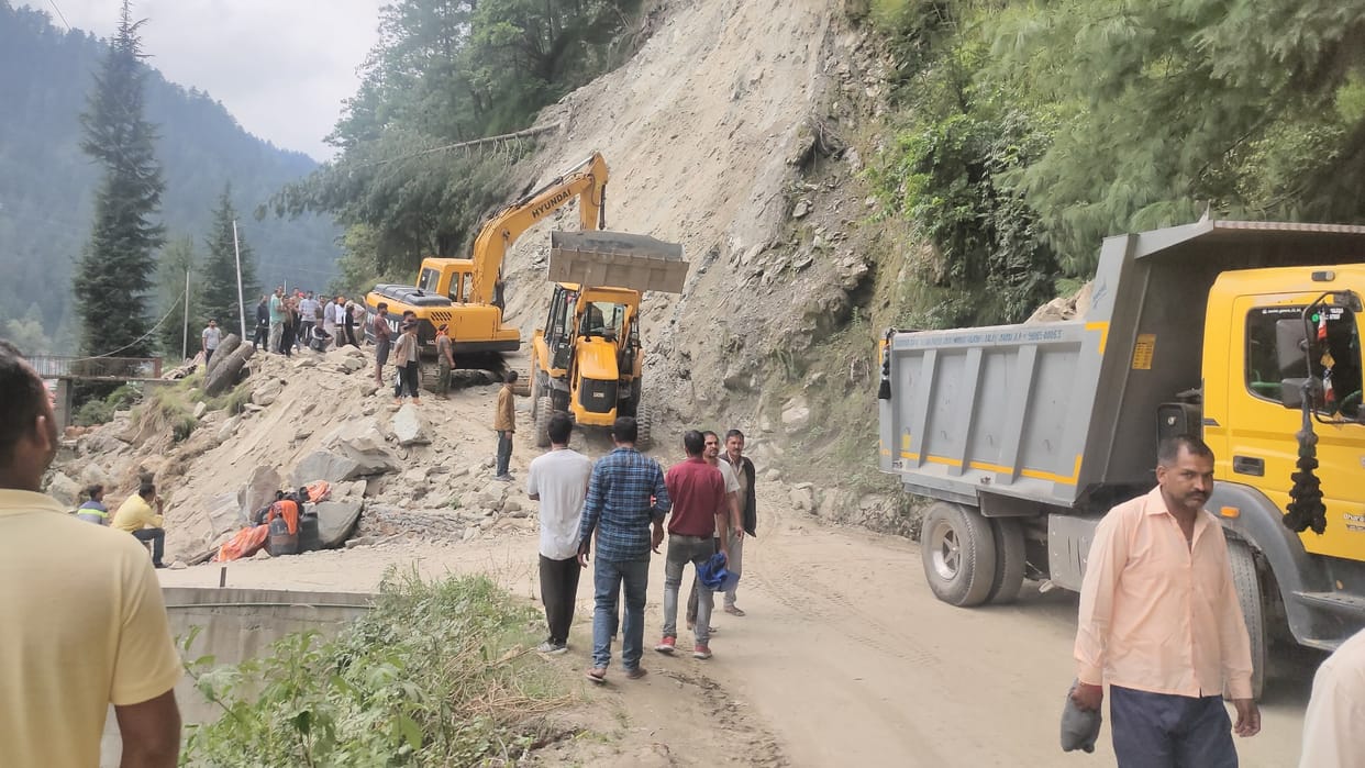 himachal weather update old man drowned in khadd in sunder nagar mandi himachal pradesh