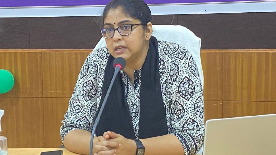 Jabalpur: Collector Harshika's passion made Mandla the first tribal literate district of the country