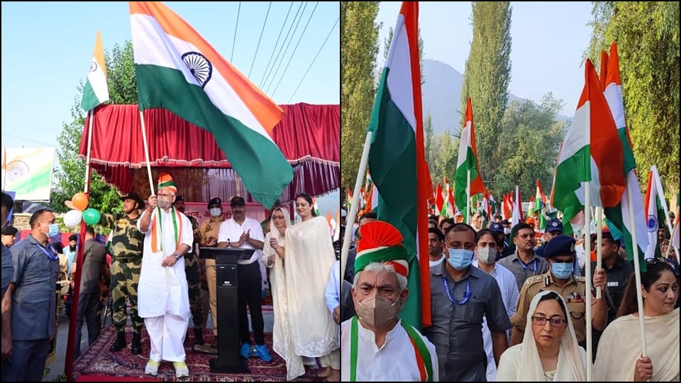 lg manoj sinha participate in Walkathon in srinagar to celebrate Har Ghar Tiranga Utsav
