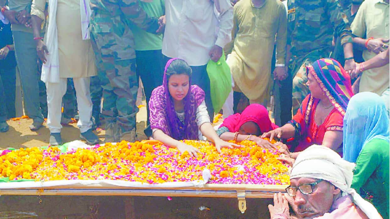Manoj Bhati saved fifty soldiers by giving martyrdom Encounter Terrorist Killed Indian Army