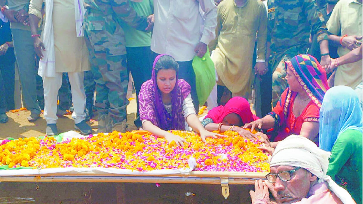 Manoj Bhati saved fifty soldiers by giving martyrdom Encounter Terrorist Killed Indian Army