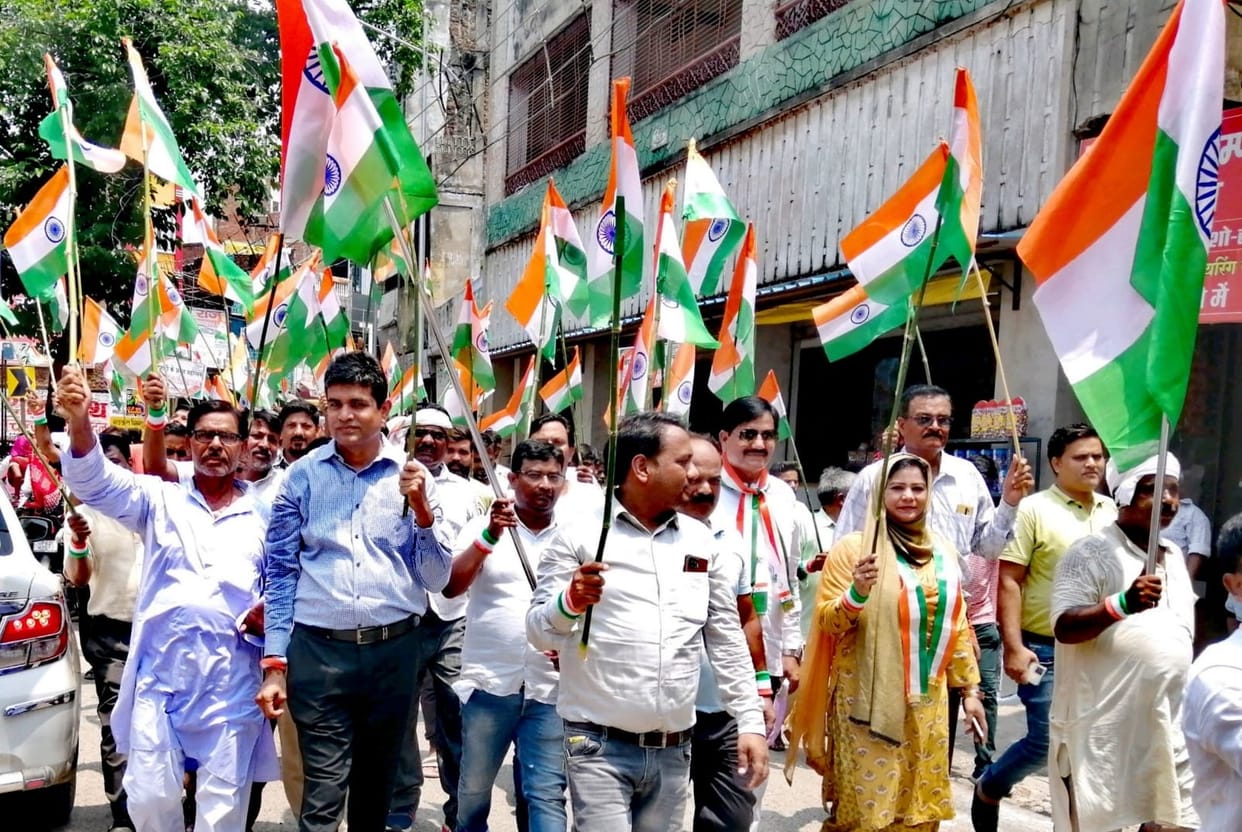 The entire district resonated with patriotic slogans during the tricolor yatra