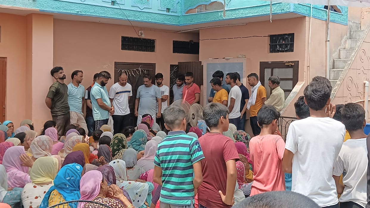 himachal news una: two youth drowned in swan river cremation