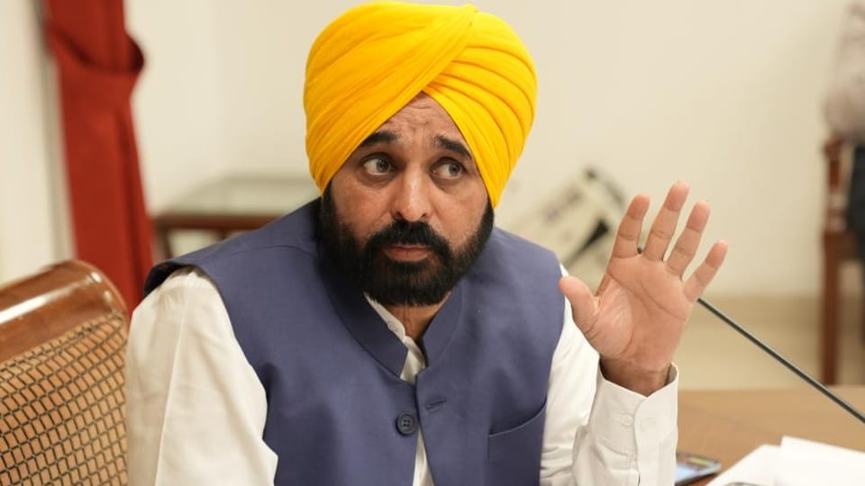 Manish Sisodia best education minister of Independent India, says Punjab CM Bhagwant Mann, slams CBI raid