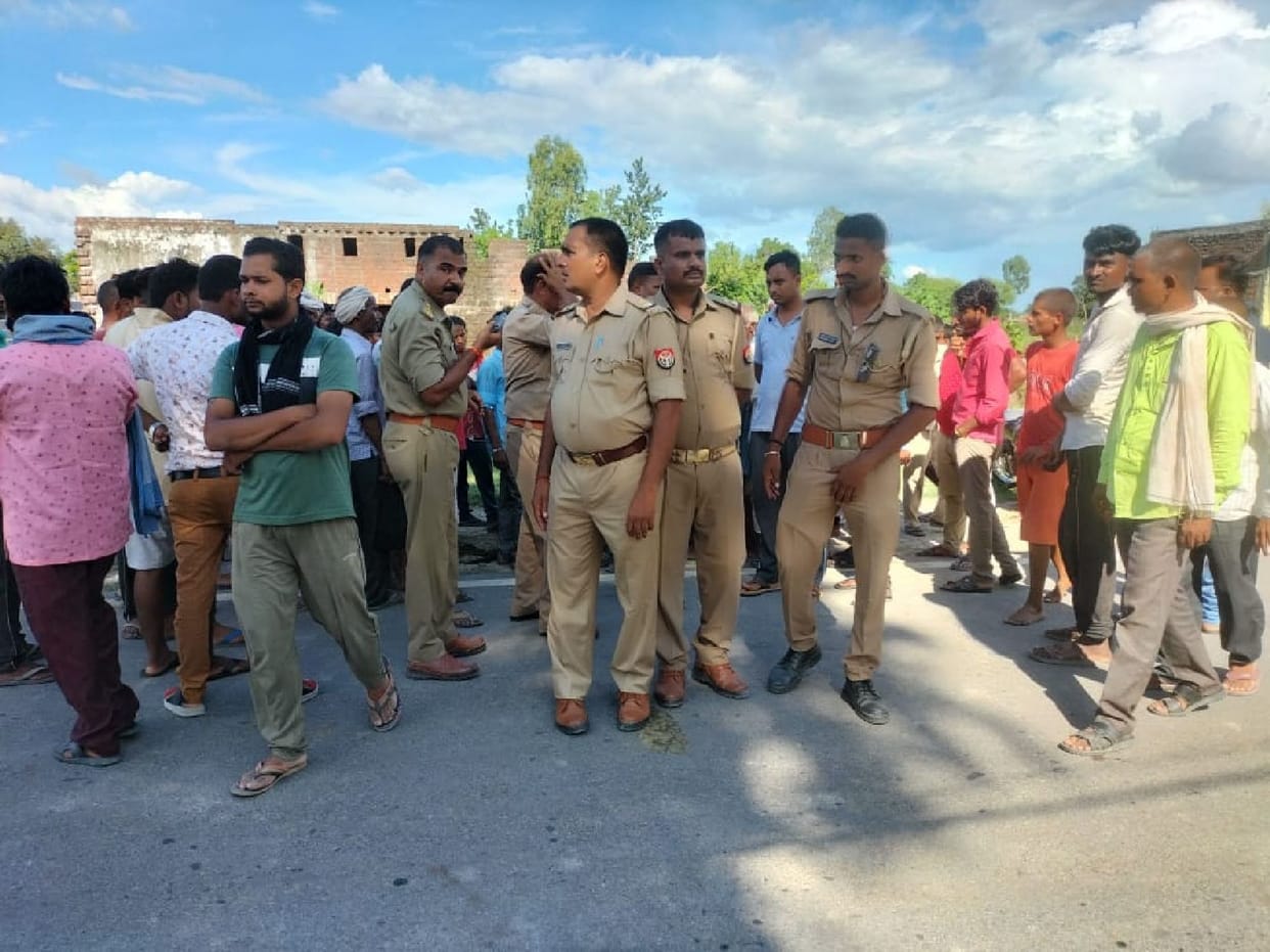 Dead body of a young man found in the river, uproar in the police station of the villagers