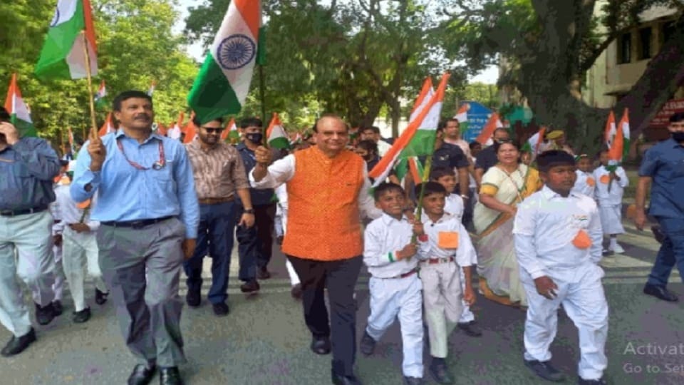 Sadhus took out tricolor yatra in many areas of Old Delhi