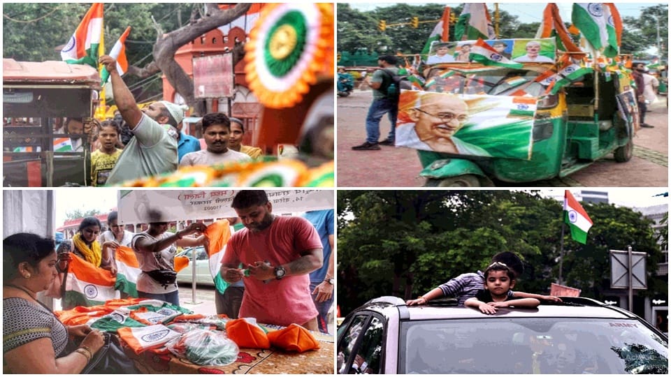 along with tricolor in every house tiranga seen in every where on the streets of delhi on sunday