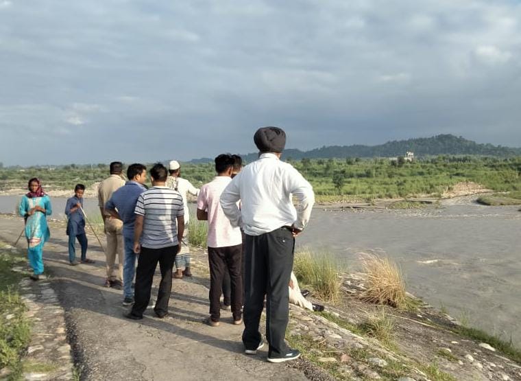 The youth who came to visit Hathnikund barrage drowned in Yamuna