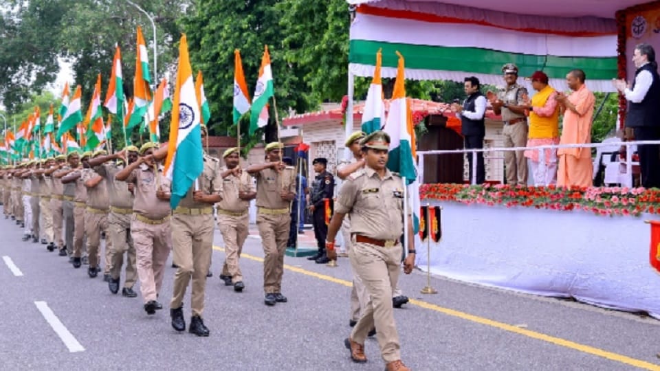 Independence Day: Yogi Adityanath said- nation before personal, family and social life
