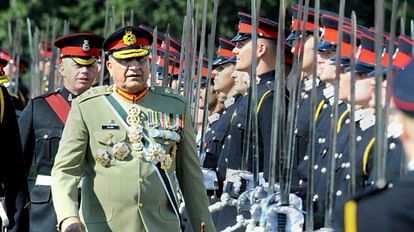 पाकिस्तान के सेना प्रमुख जनरल कमर जावेद बाजवा