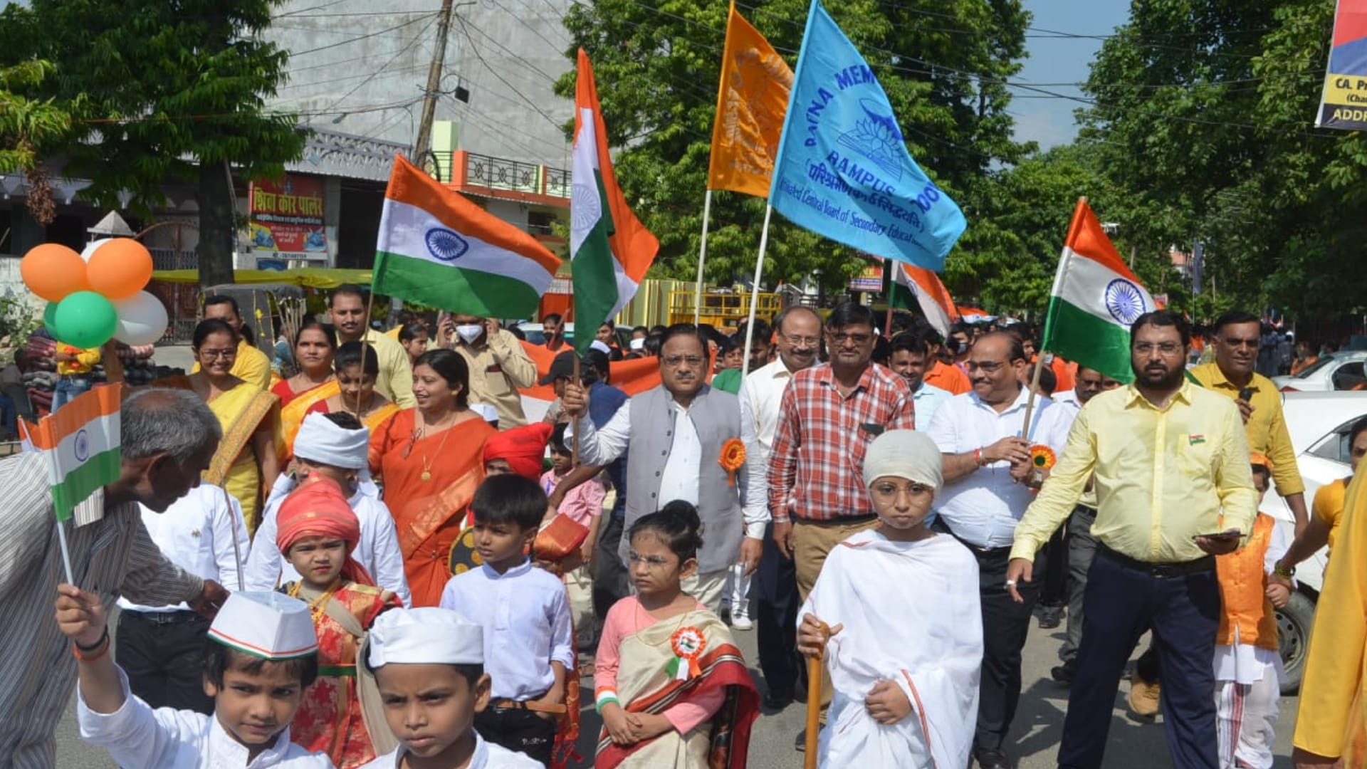 Bike rally from Gorakhpur University under Amar Ujala Maa Tujhe Pranam program