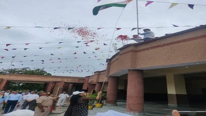 Azadi Ka Amrit Mahotsav Independence Day 2022 Celebration In Agra Mathura Firozabad Mainpuri Etah and Kasganj