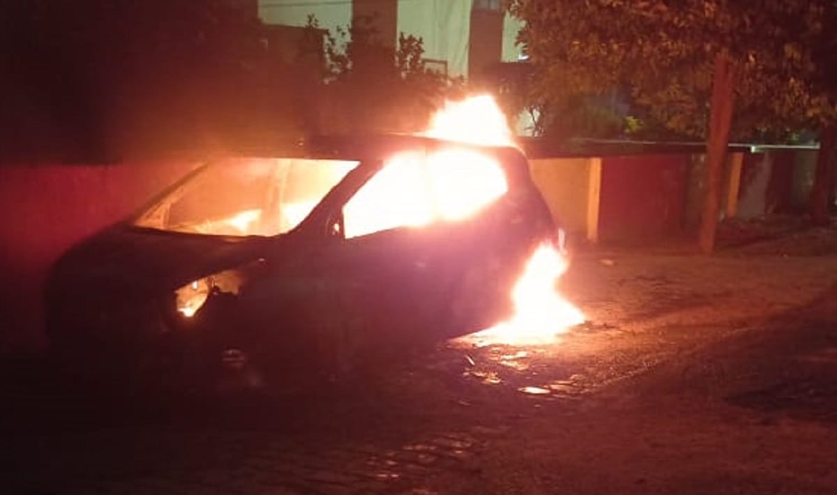 Massive fire broke out in car parked outside house in ballia