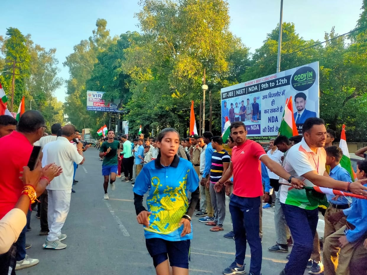 Sohit and Shiba first in mini marathon race