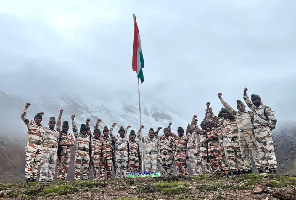 Independence Day 2022: Itbp Hoisted Tricolour on 16 thousand feet Height on china Border