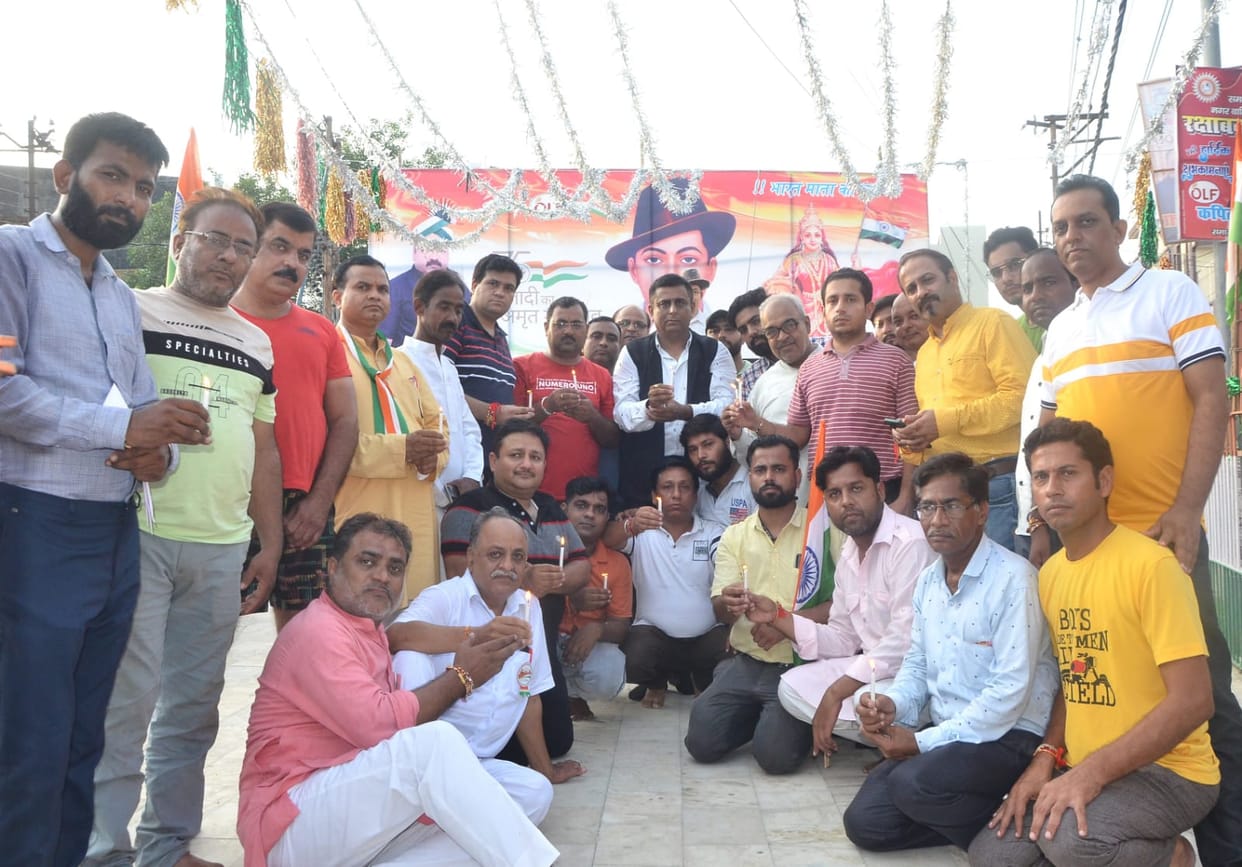 Wounds related to partition remembered by taking out silent procession