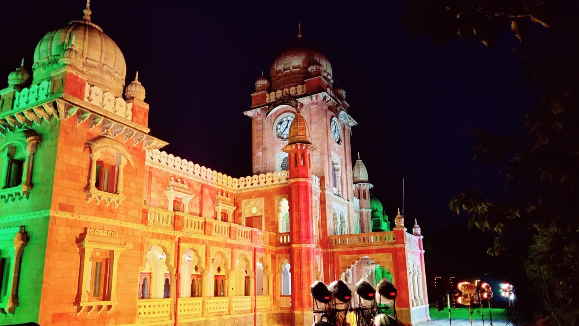 Independence Day: Temples and historical places of Madhya Pradesh painted in the colors of independence