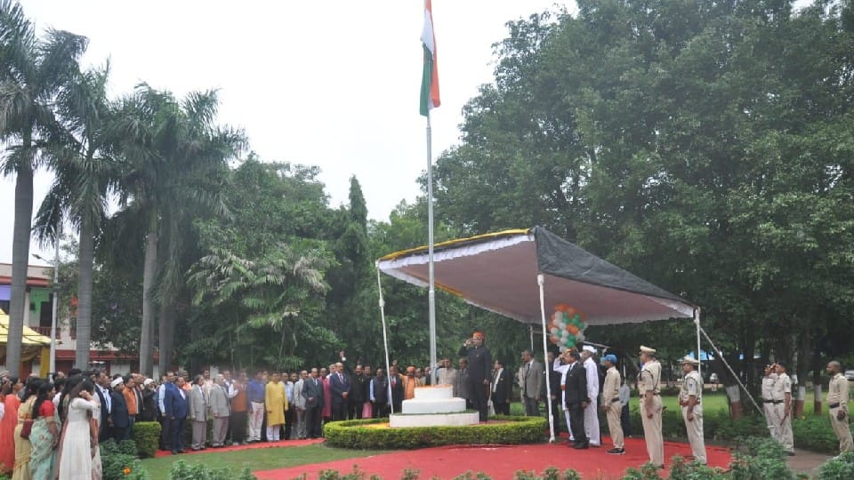 Independence Day: The spirit of patriotism shown in Indore, celebrated Independence Day with enthusiasm