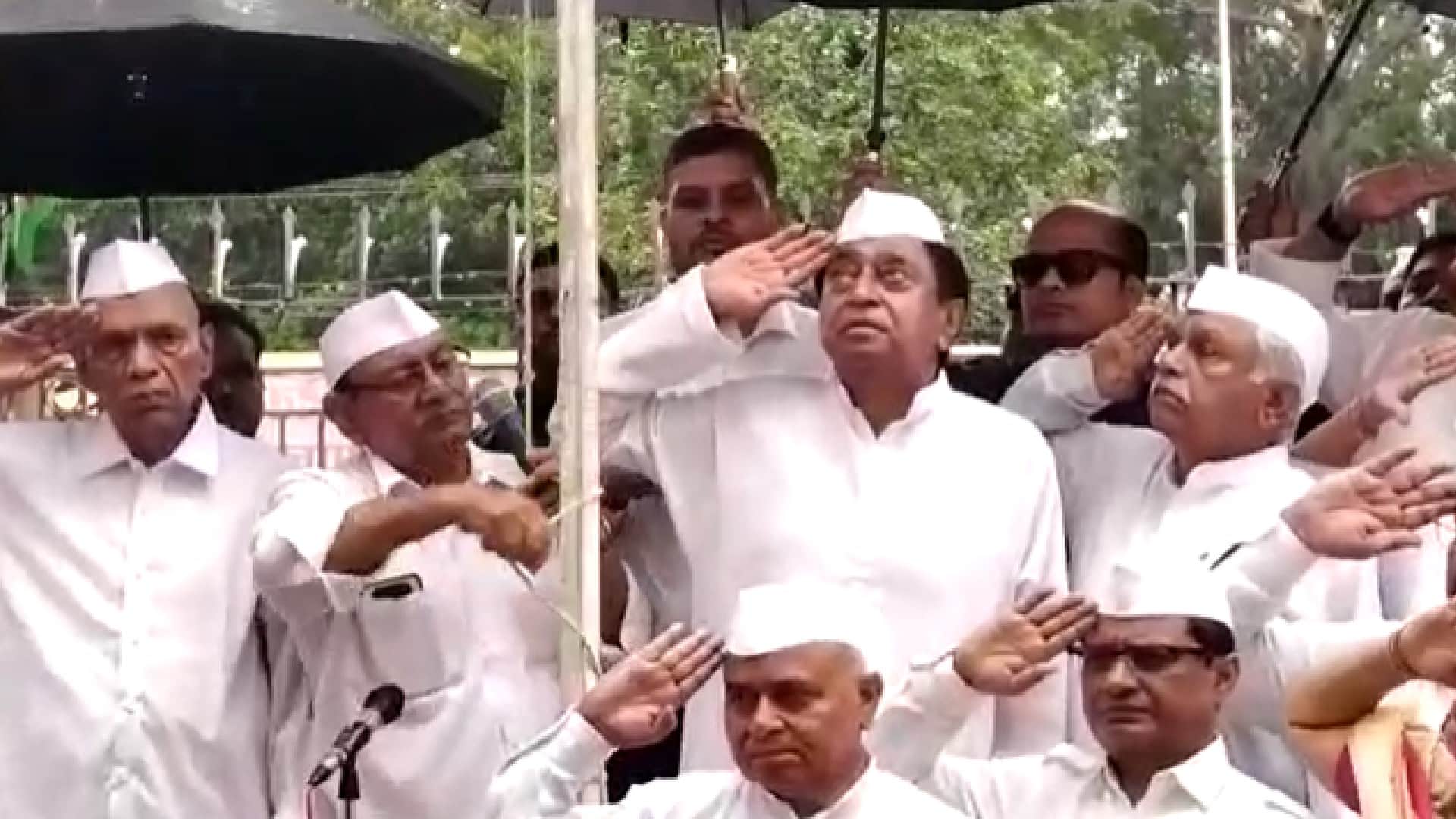 CM Shivraj hoisted the tricolor in Bhopal, Kamal Nath celebrated independence in the party office