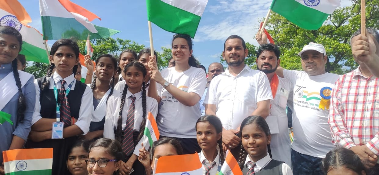 government personels and students reveals tiranga yatra