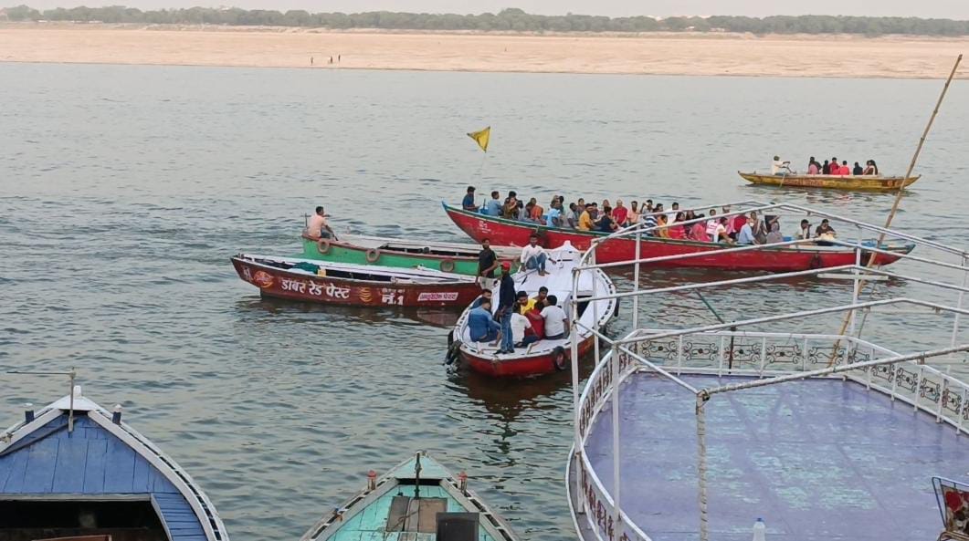 Weather Update varanasi mausam became pleasant due to light rain temperature dropped