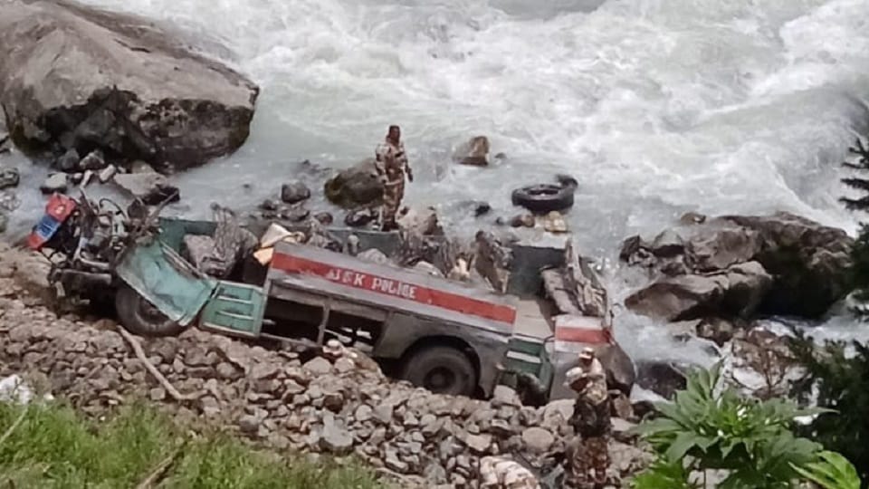 6 ITBP personnel killed after bus falls into Pahalgam riverbed; rescue ops underway