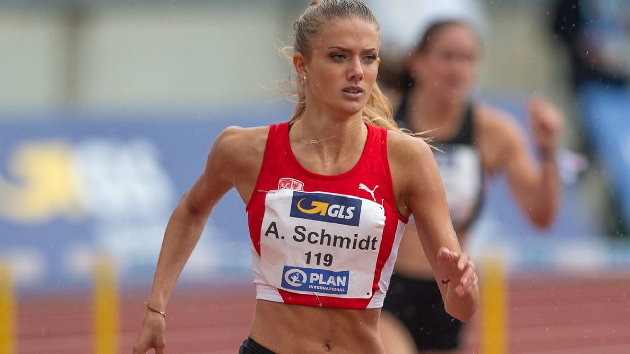 Alica Schmidt World's Hottest Athlete, Emotional After Wining The Race News In Hindi