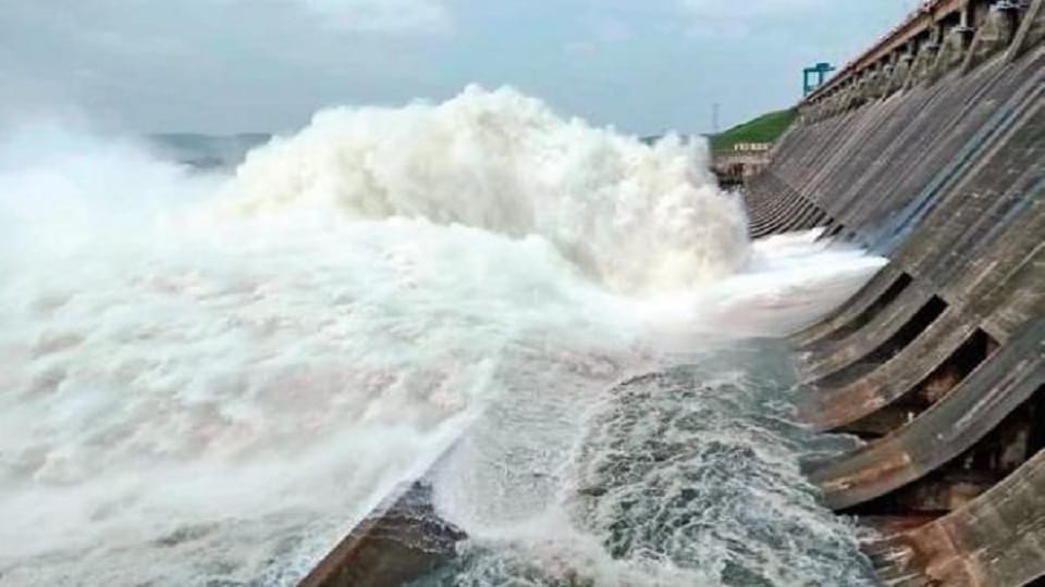 Chhattisgarh Mahanadi water level rises CM Bhupesh Baghel asks officials to monitor situation