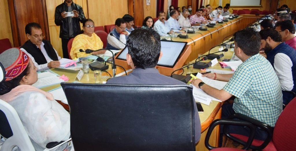 Complete the work of schemes made from MP fund on time: Pratibha
